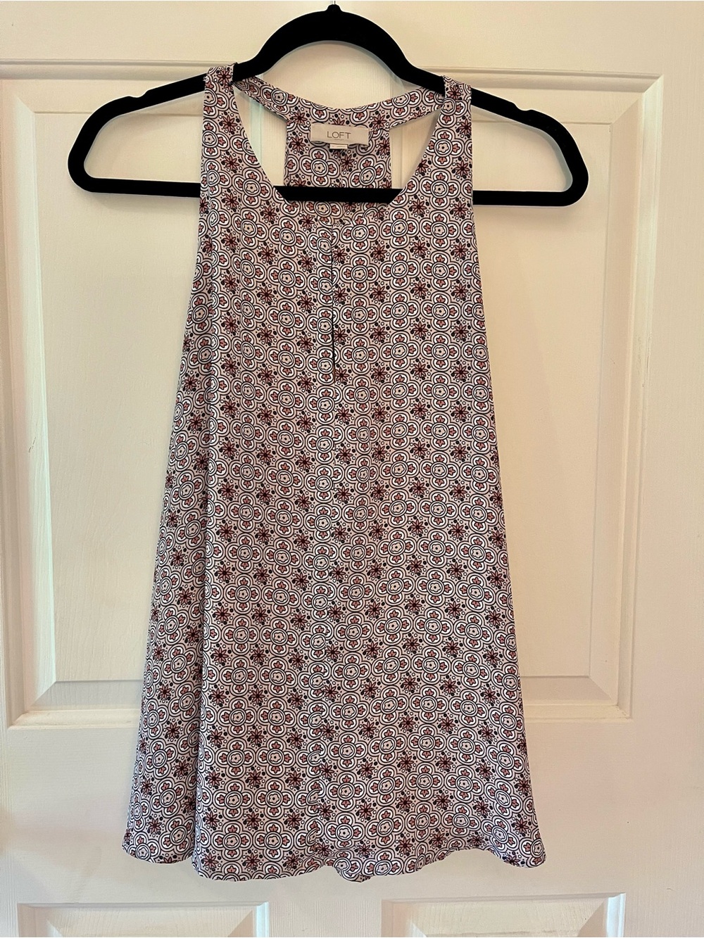 LOFT Floral Geometric Sleeveless Tank - Burgundy, Pink & White Size Large